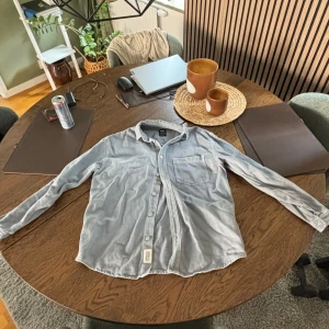 Zara overshirt light Blue - Zara overshirt light Blue Size S Aldrig använd  Nyskick