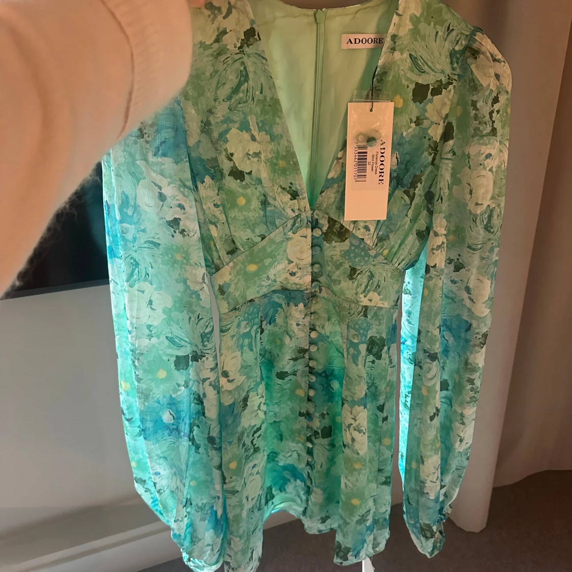 Adoore klänning, oanvänd!! - 90