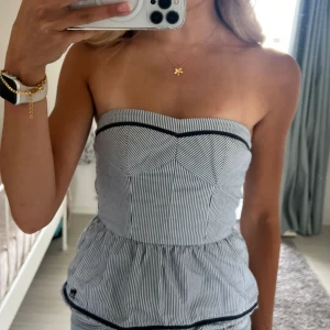 Topp - från abercrombie & fitch, i perfekt skick 💓