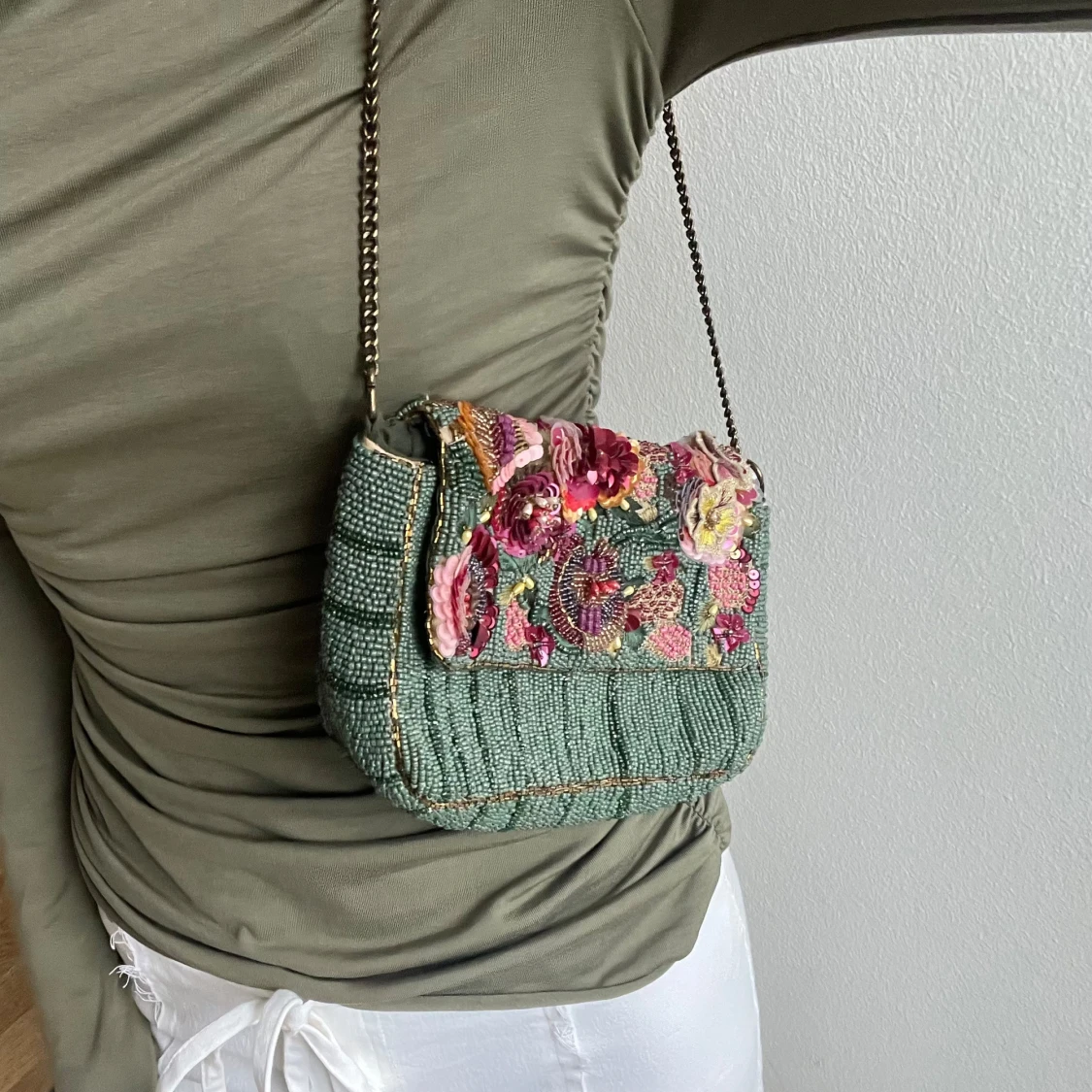Väska med pärlor & broderi - 91