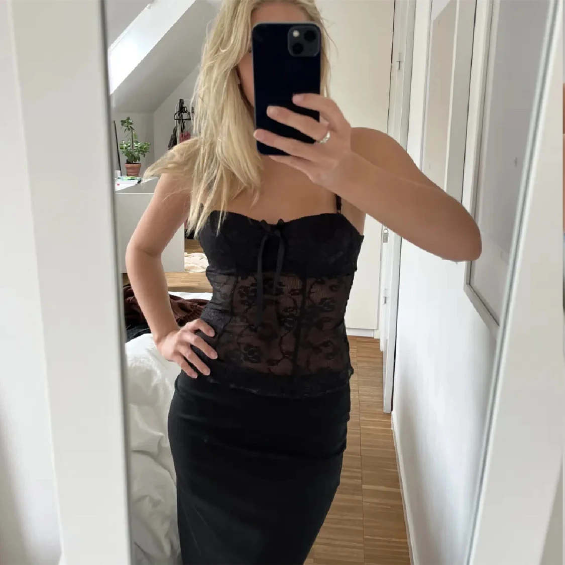 Svart korsett - 90
