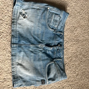 Jeanskjol G-STAR - Jätte fin ljusblå jeanskjol från G-STAR