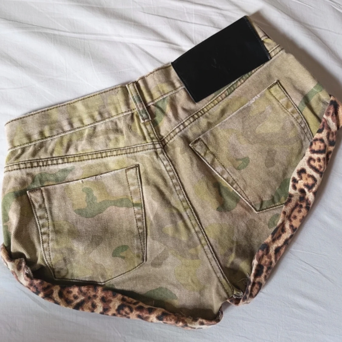 Oneteaspoon gröna leopard shorts  - 91
