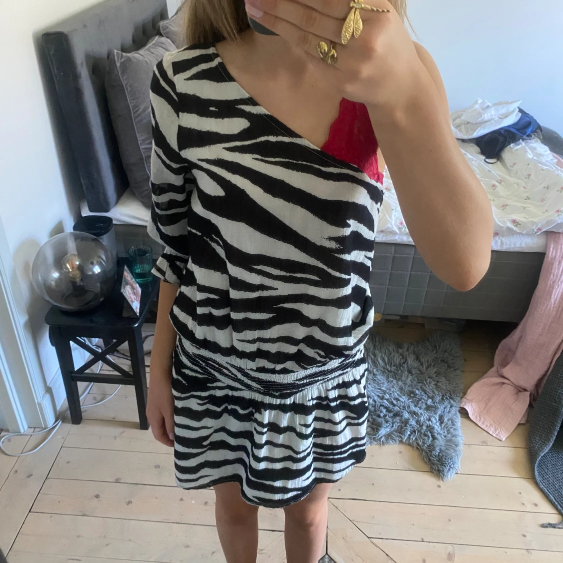 One sholder kort  klänning  - 92