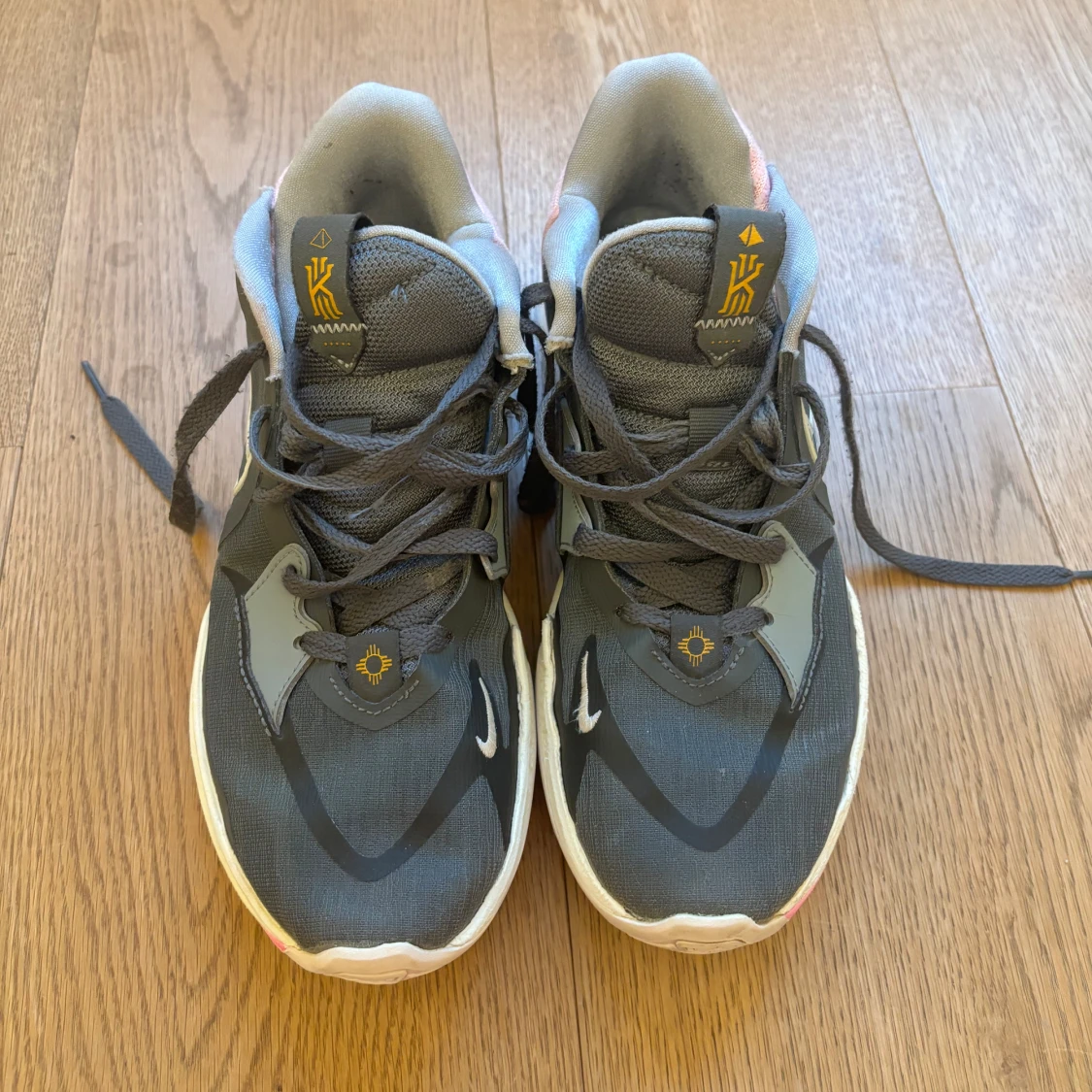 Kyrie low 5 EP  - 92