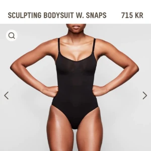 Skims body  - Intressekoll på min oanvända skims bodysuit som är i nyskick. Säljes då den tyvärr inte kommer till användning. Köptes för 715kr och säljes för 450kr. Priset går att diskutera. Passar storlek XXS- S