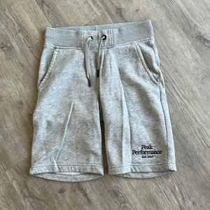 Shorts från Peak Performance  - Jättefina använda fåtal ggr. 