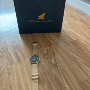 Hexter baines klocka  - Fint sick om ni är intresserade av måtten får ni kontakta mig