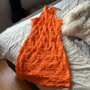 Klänning  - Helt ny klänning Bianca Ingrosso x Gina kollektion. Prislapp kvar  Liten i storleken, passa xs/s  Nypris 399