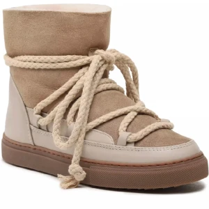 Inukii - Säljer mina Inukii skor, de är köpta för två år sedan och kommer inte till användning längre, inga fläckar eller avvikelser.