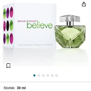 Believe britney spears Parfym  - Säljer då jag använt den 1 gång. Jättefint skick och luktar gott💕 30 ml☺️