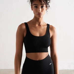 Aimn tränings bh - Storlek S. Använd fåtal gånger. 