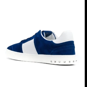 Valentino flycrew sökes - Söker nu efter de här skorna i bra skick i storlek 39-40