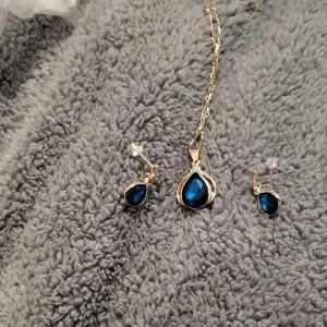 3pc set jewellery  - Stylish 3 pcs set jewellary, stain less  New