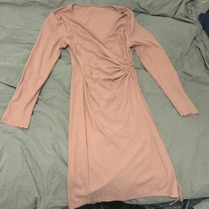 Klänning  -  Bra skick. 