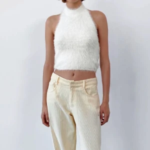 Zara topp  - Jätte fin fest topp, som har bara används en gång. Skicka om du vill ha fler bilder 💕