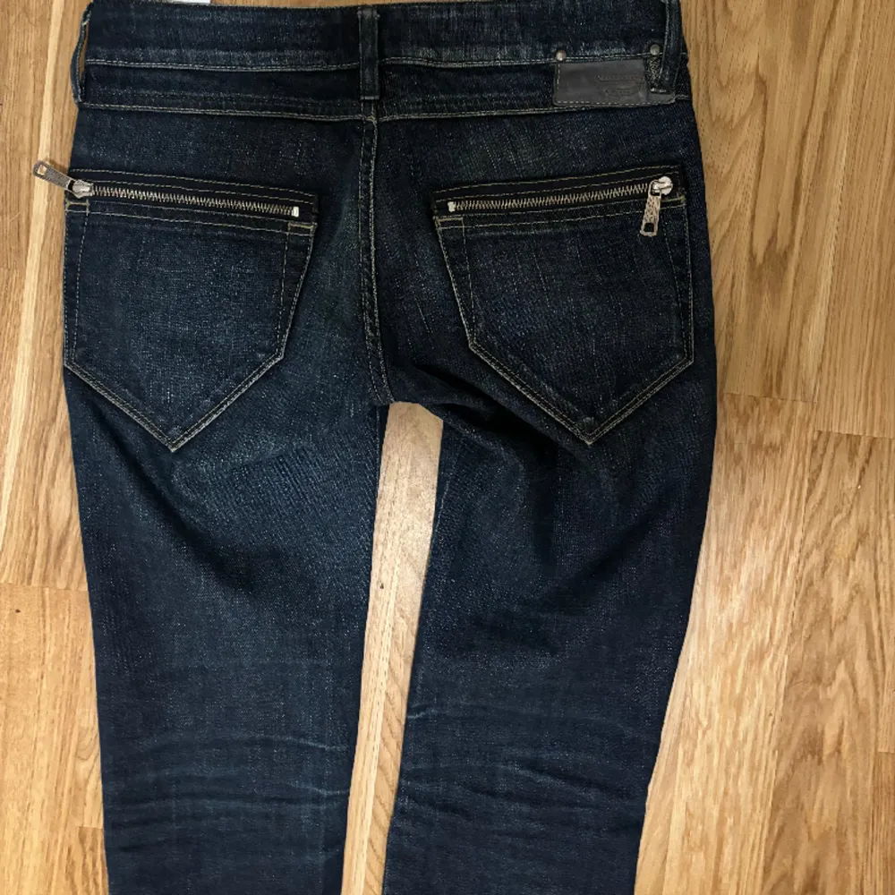 Skit snygga diesel low rise jeans köpte dem men var för små för mig!!💓 Storlek W25 L34 Pris kan diskuteras!. Jeans & Byxor.