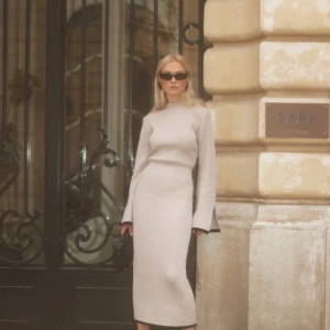 Turin Dress, Adoore - Superfinklänning från Adoore. Endast prövad. Alla lappar finns kvar. Nypris 1795