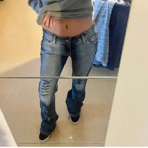 Coola jeans  - Jätte snygga jeans som tyvärr inte kommer till användning längre😇