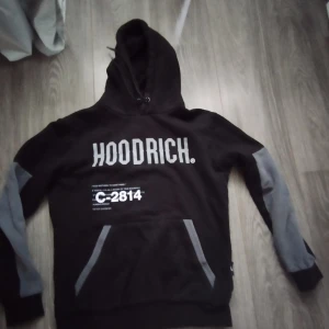 Hoodrich hoodie  - Fint skick Strl S  