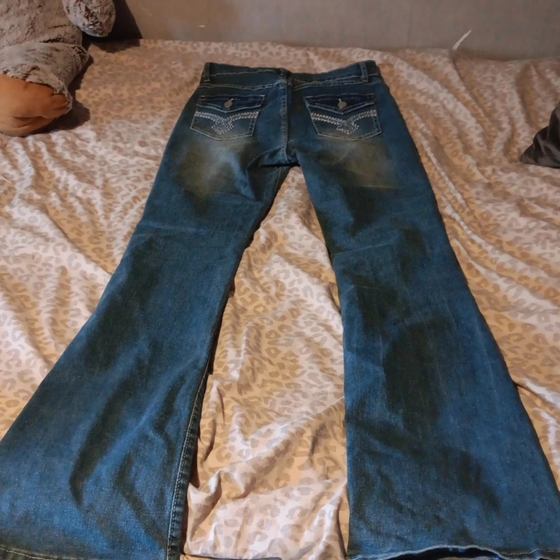 Utsvängda byxor - 93