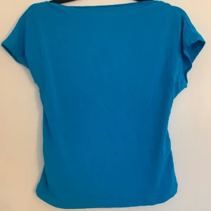 Öppen rygg topp - Topp med öppen rygg perfekt till sommaren!💕 strl M