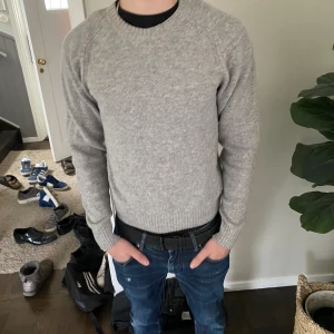 Stickad tröja - Perfekt skick