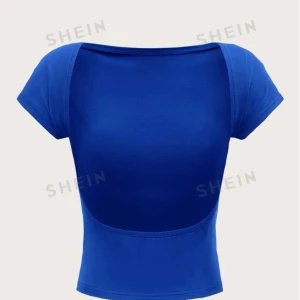 Backless shirt blå - Bra skick använd 3 ggr jätte vacker färg kontakta för mer info 