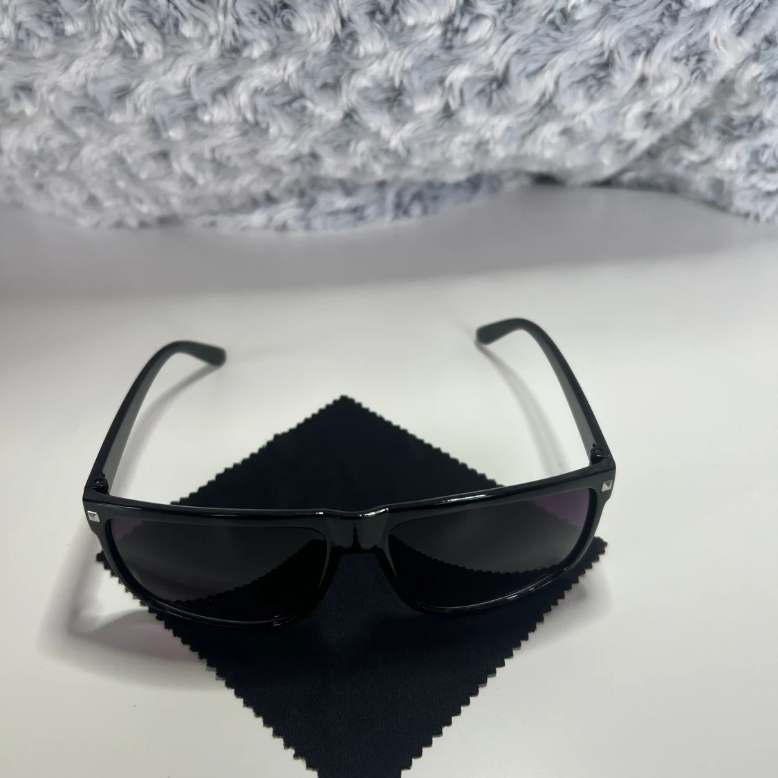 Svarta Solglasögon #2 - 91