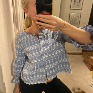 Blus zara - Blus från zara med mönster super fin som blus eller som kofta