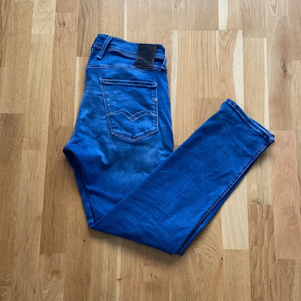 Riktigt snygga Replay Anbass jeans i bra skick. Jeans & Byxor.
