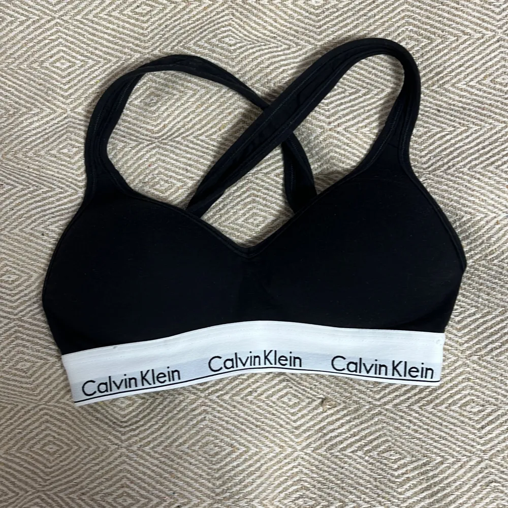 80cm, new, brand bra. Toppar.