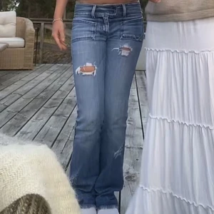 Diesel jeans - Säljer dessa vintage diesel jeans från en vintage butik i Paris. Säljer då de har blivit för små. Passar i längden om du är från 160-168