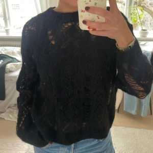 Svart stickad - Svart stickad från Zara! Aldrig använd