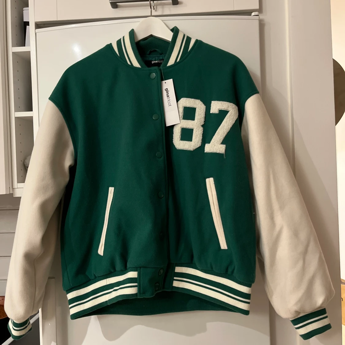 Ginatricot bomberjacka