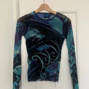 Mesh topp Kenzo - Superfin mesh topp från Kenzo Paris. Älskar mönstret på denna och fiten är så fin men använder för sällan.