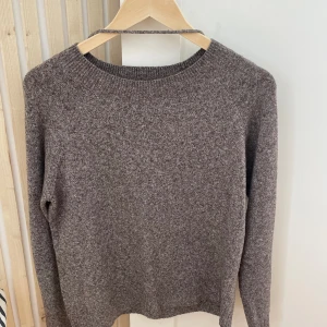 Stickad tröja - Mycket bra skick