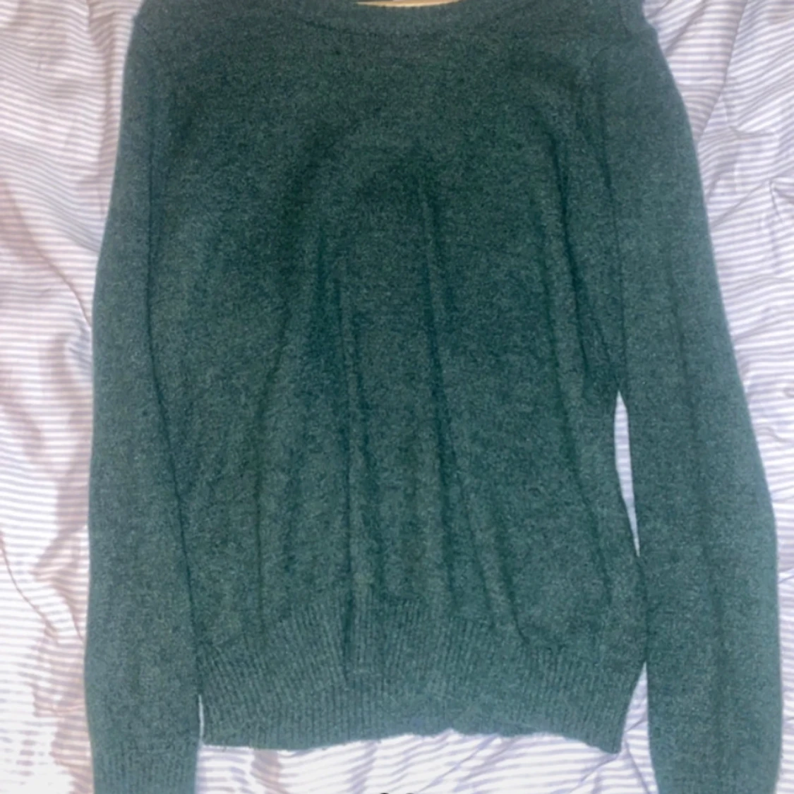 Grön stickad tröja