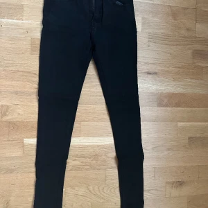 Byxor - bra byxor och jeans för dam