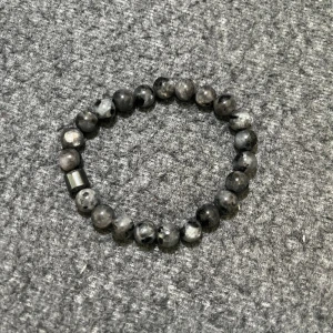 Pärlat armband - Pärlat armband för endast 39kr