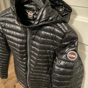 Colmar jacka  - Colmar jacka i Dammodell storlek M  Som Ny Passar S/M Lightweight jacka 