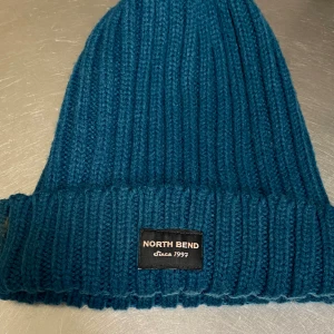 Mössa north blend  - Fin mössa från north blend  Nyskick  