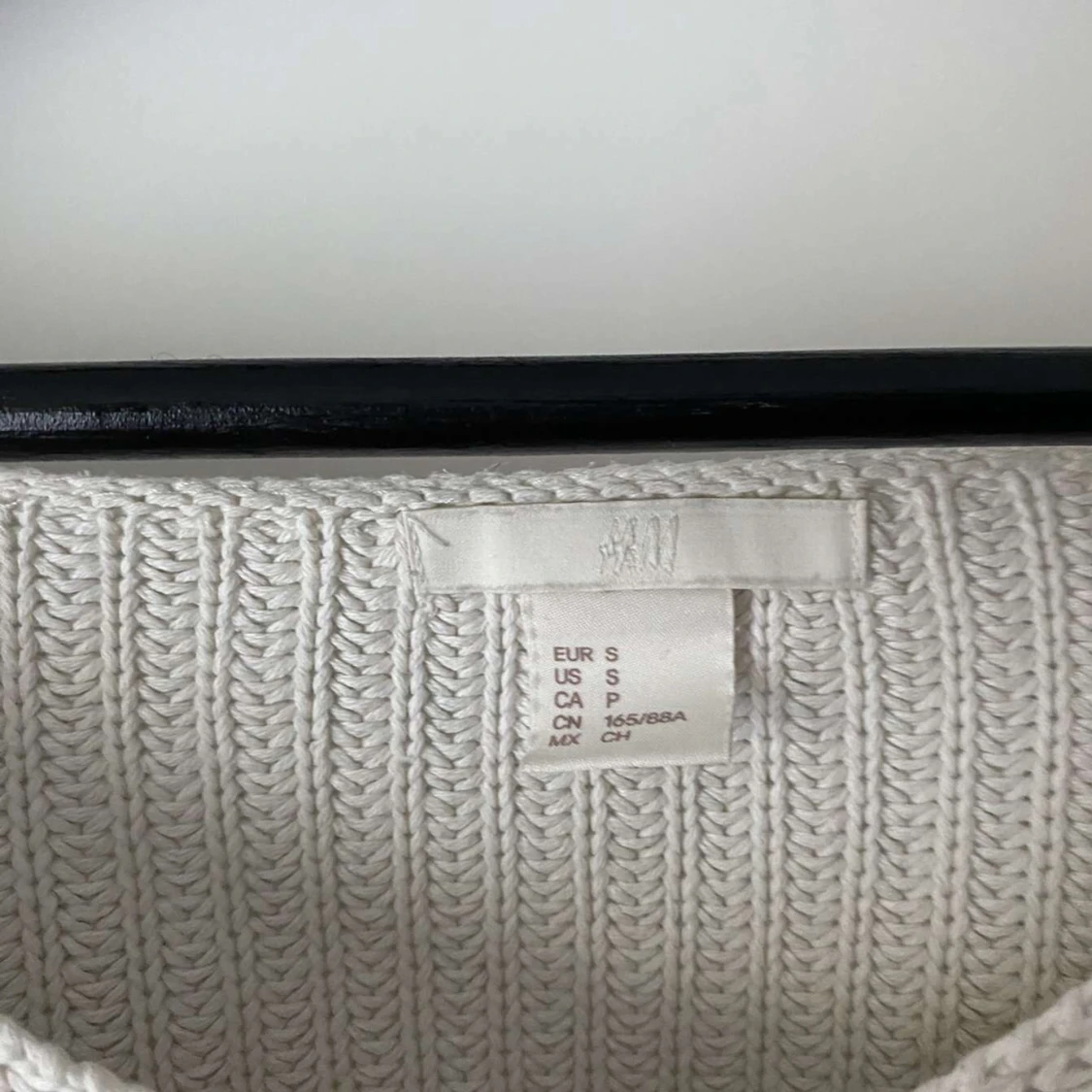 Vit stickad hm tröja - 90