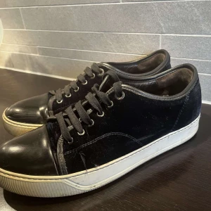 Lanvin skor  - Tjena! Säljer ett par feta lanvins i size 40 Condition 7/10