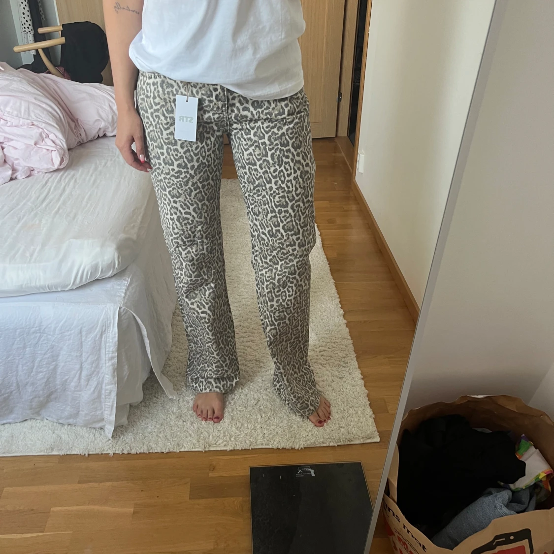 Snygga Leo-Jeans från stradivarius - 90