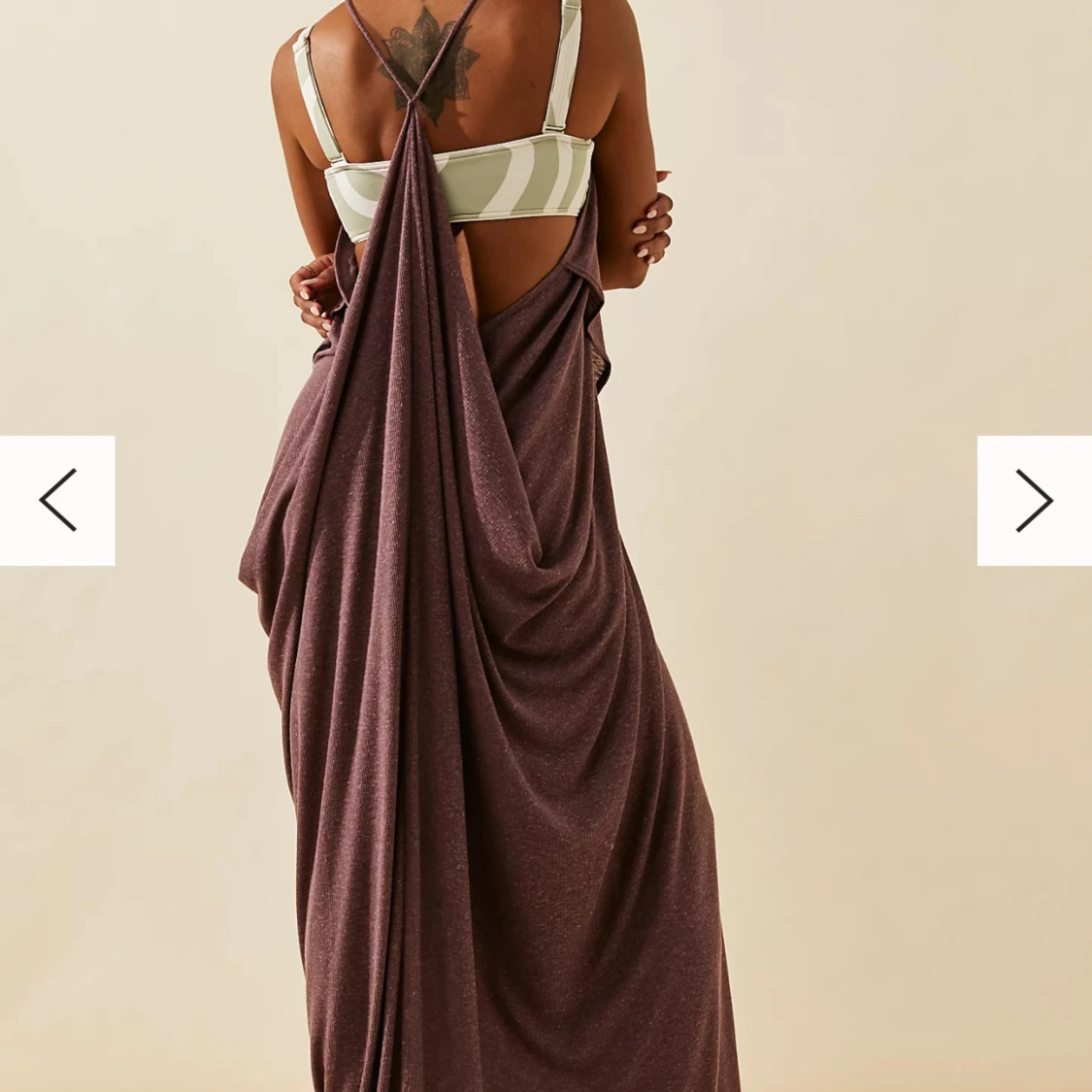 SÖKER DENNA KLÄNNING (säljer ej så köp ej)