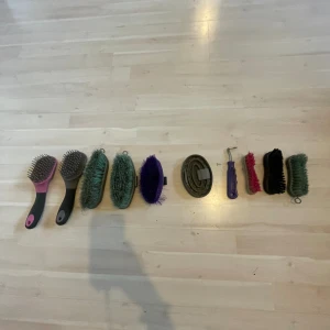 Ryktborstar - Knappt anvönda, går att förhandla, bra skick, olika typer, skriv om frågor