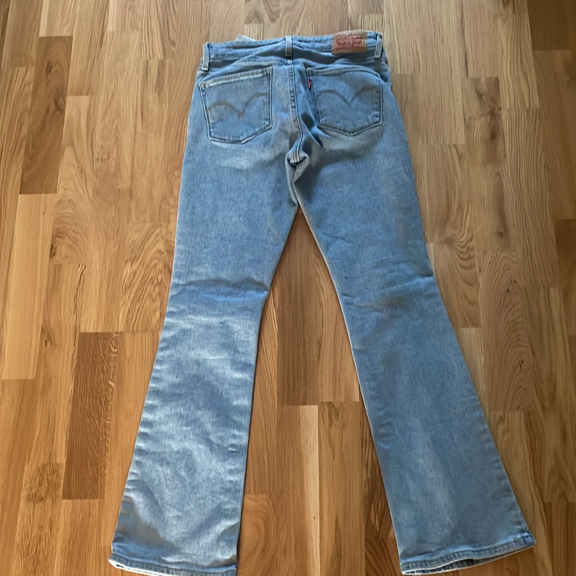Levi’s Jeans  - 90