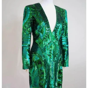 Hm x balmain  - Använd på nyår 2023. Liten i storleken. 