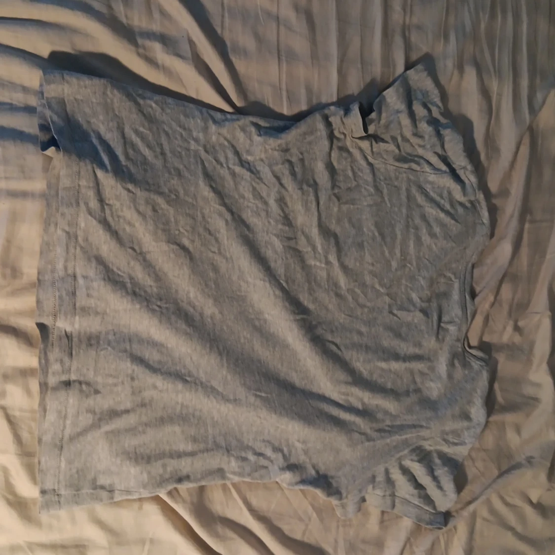 Grå Tshort från Calvin Klein - 90